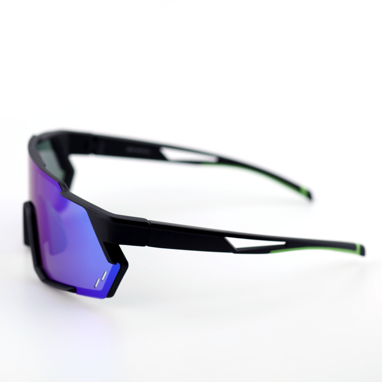 Swift polarized shield sports sunglasses front view in black purple with green-blue mirror lenses