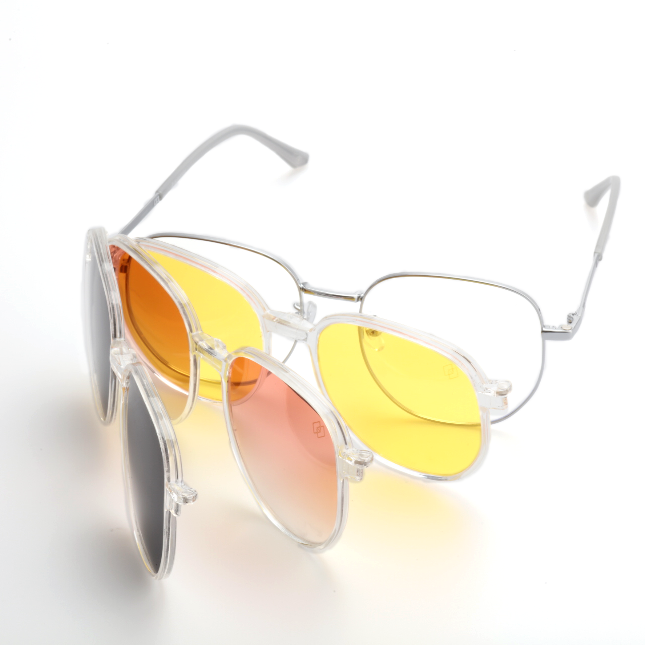 O'S OPTICAL Switch Silver metal square 3-in-1 magnetic clip-on glasses set with interchangeable sun clips, angled view || color=Silver